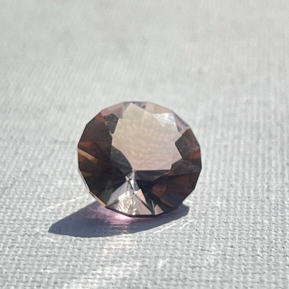 9.5 ct Ametrine - Precision Cut - Picture 7 of 10